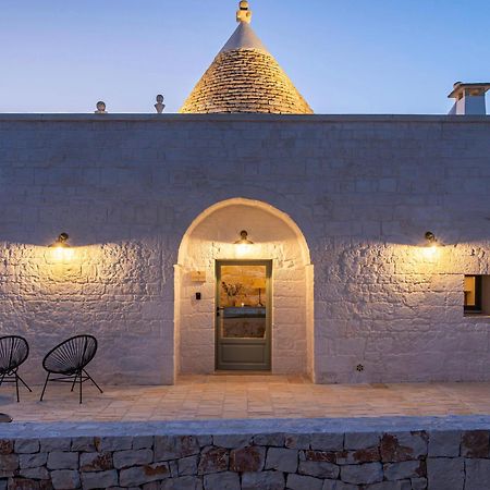 Trullo Jale - Boutique Apartments Ostuni Bagian luar foto