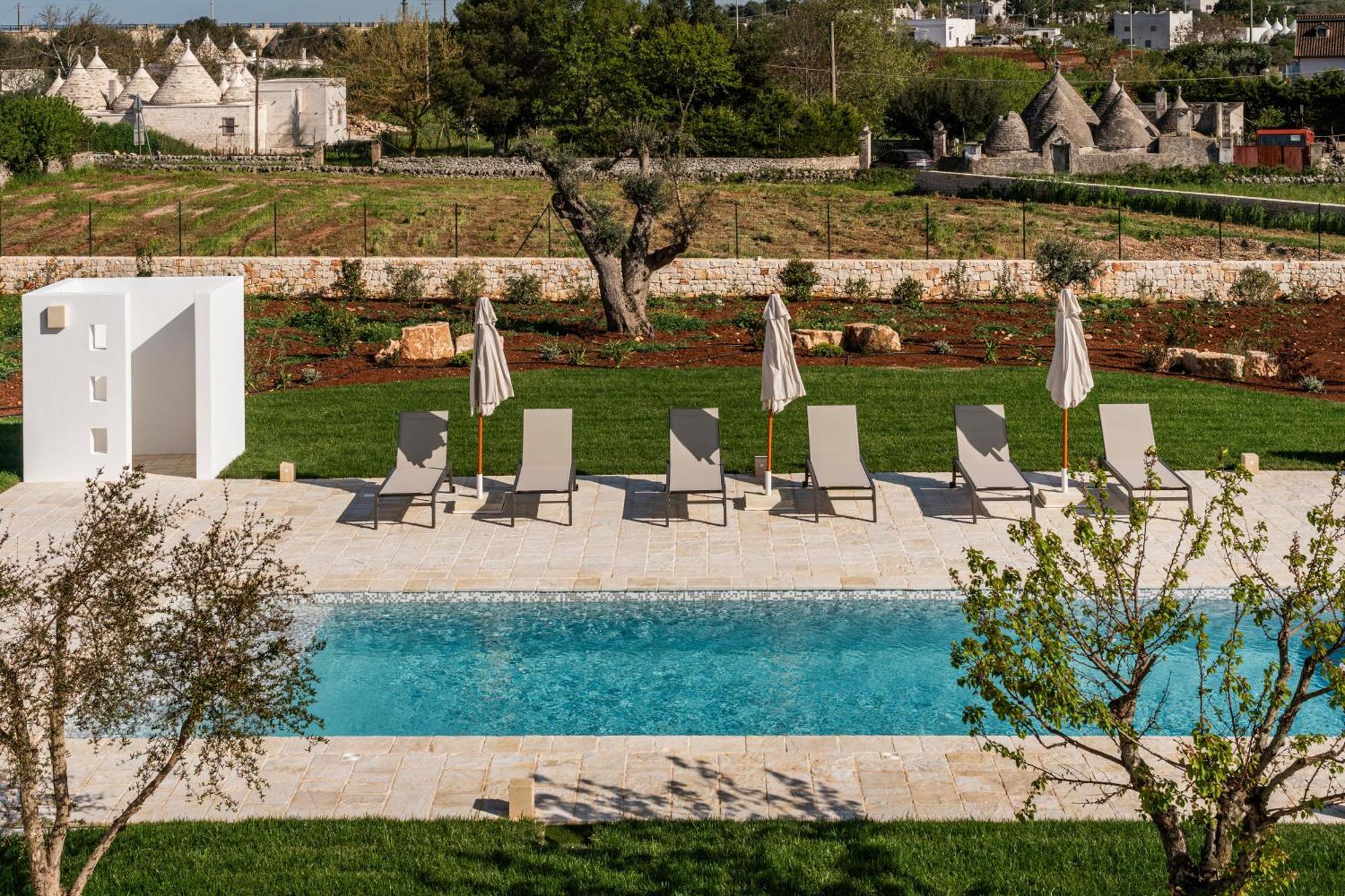 Trullo Jale - Boutique Apartments Ostuni Bagian luar foto