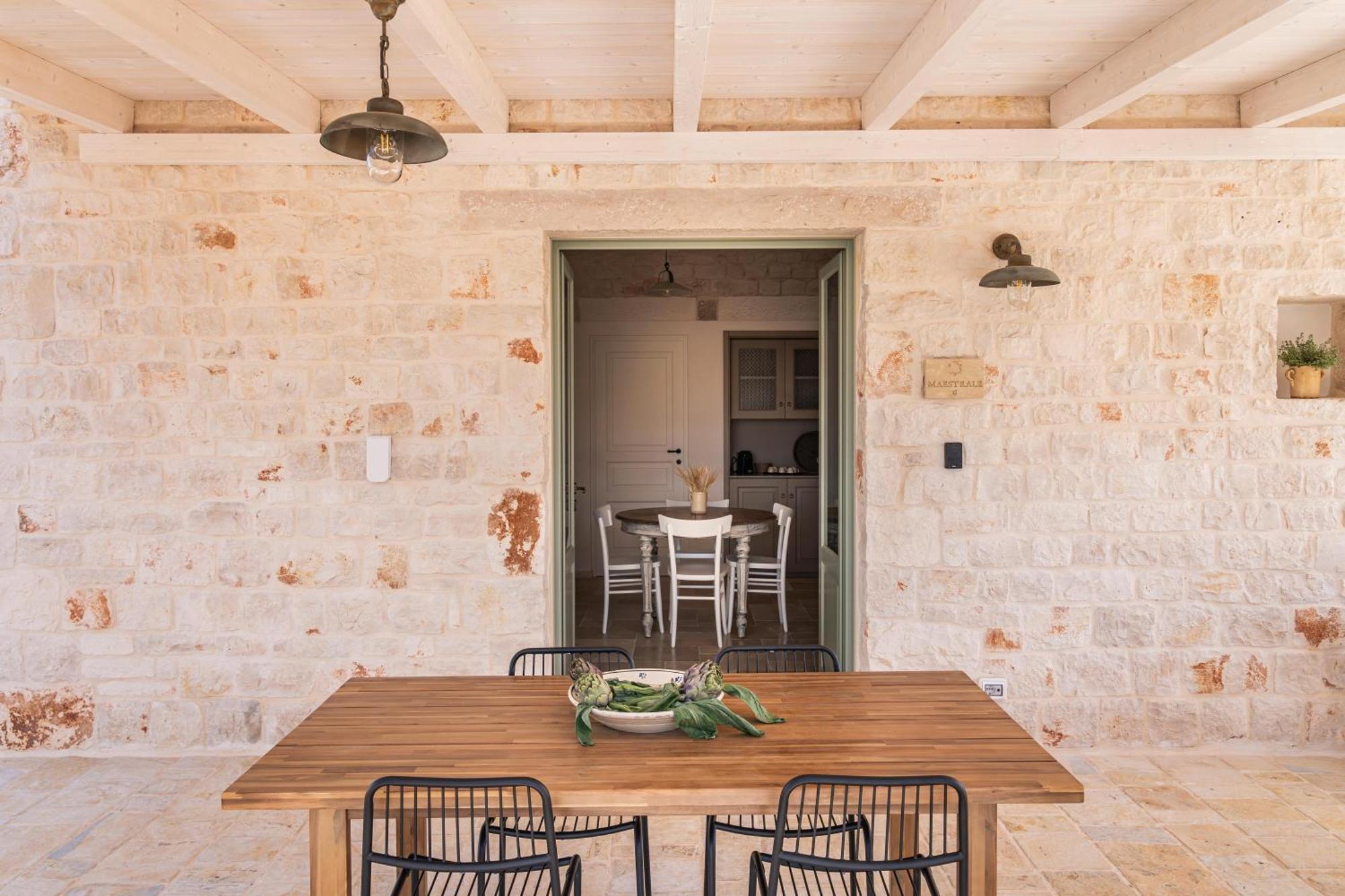 Trullo Jale - Boutique Apartments Ostuni Bagian luar foto