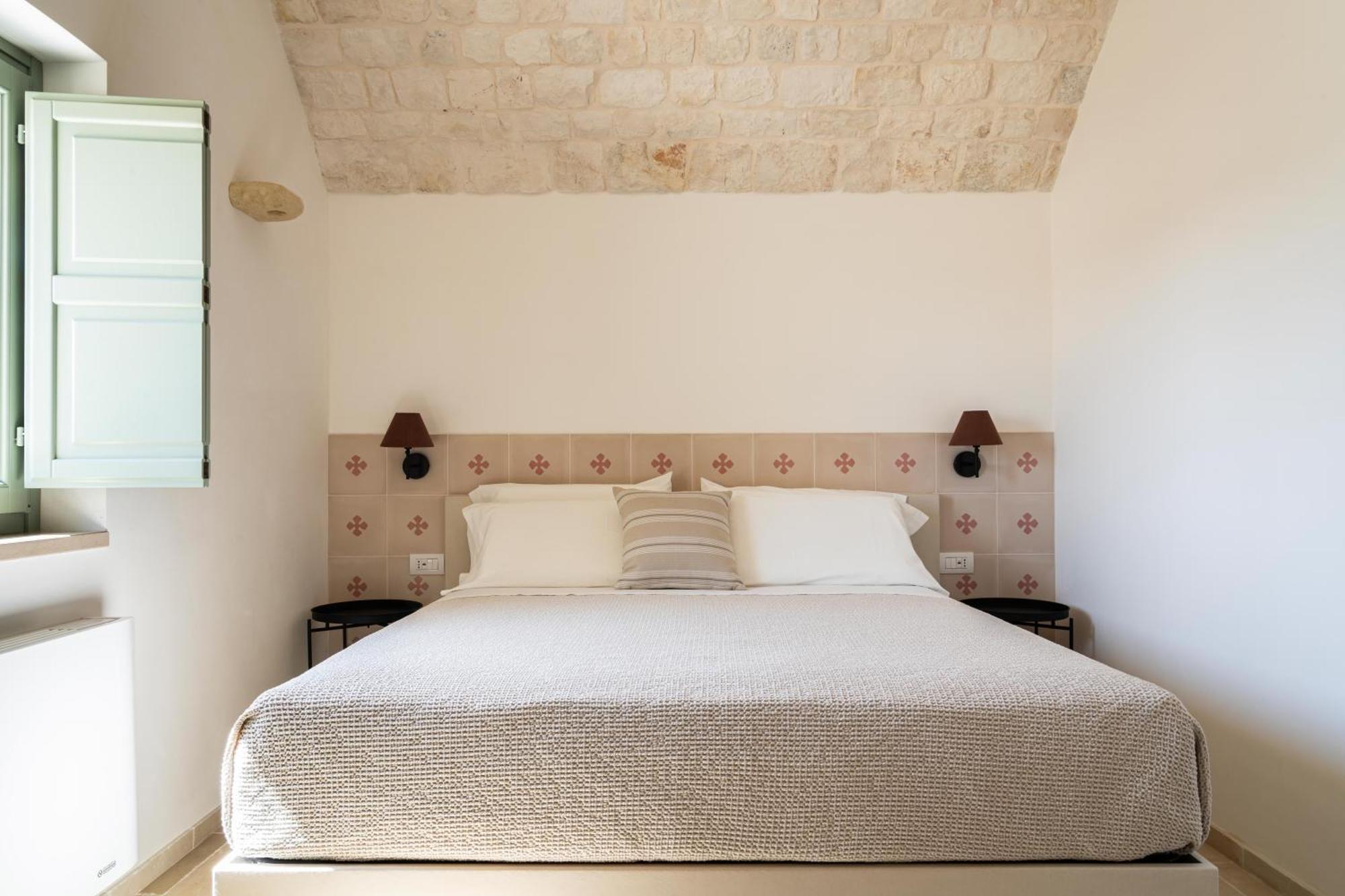 Trullo Jale - Boutique Apartments Ostuni Bagian luar foto