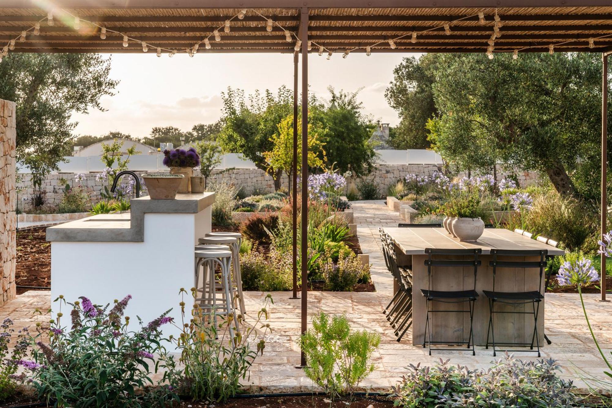 Trullo Jale - Boutique Apartments Ostuni Bagian luar foto